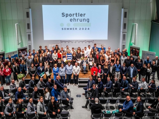 EHRENSACHE+++ SOMMERSPORTEHRUNG 2024 - TALENTE FÜR OLYMPIA