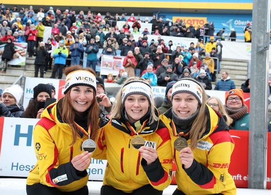 RENNRODELN - DEUTSCHE MEISTERSCHAFTEN MIT GOLD, SILBER UND BRONZE