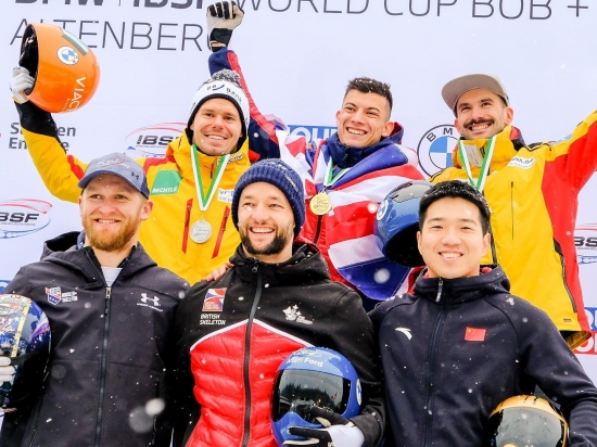 SKELETON - EM BRONZE FÜR AXEL JUNGK