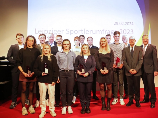 EHRENSACHE - SPORTLERIN, SPORTLER & TEAMS DES JAHRES 2023 AUSGEZEICHNET