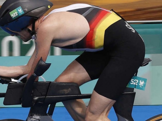 PARA TRIATHLON - MARTIN SCHULZ & MAX GELHAAR BEI DER WM MIT MEDAILLEN